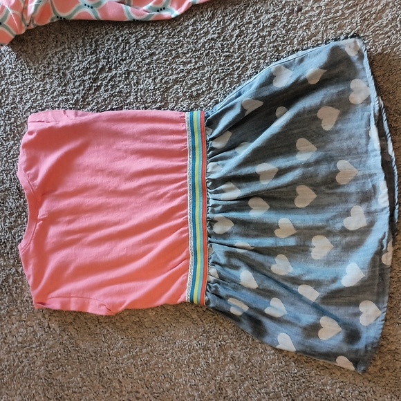Bundle of 3 Girl Sizes 7 and Medium - Picture 4 of 10